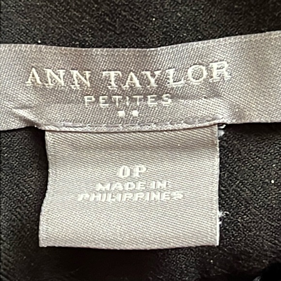 4 pairs of Ann Taylor slacks - Picture 6 of 8